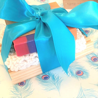 Artisan Soap Gift Bundle with soap lift